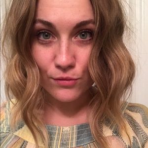 Meet your Posher, Allyssa